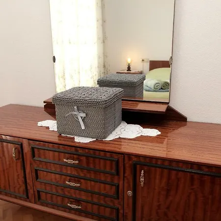 Mia 公寓 特罗吉尔